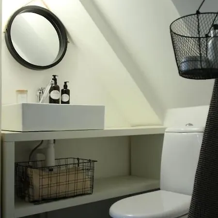 Cozy Penthouse In Town Wall Apartment Tallinn